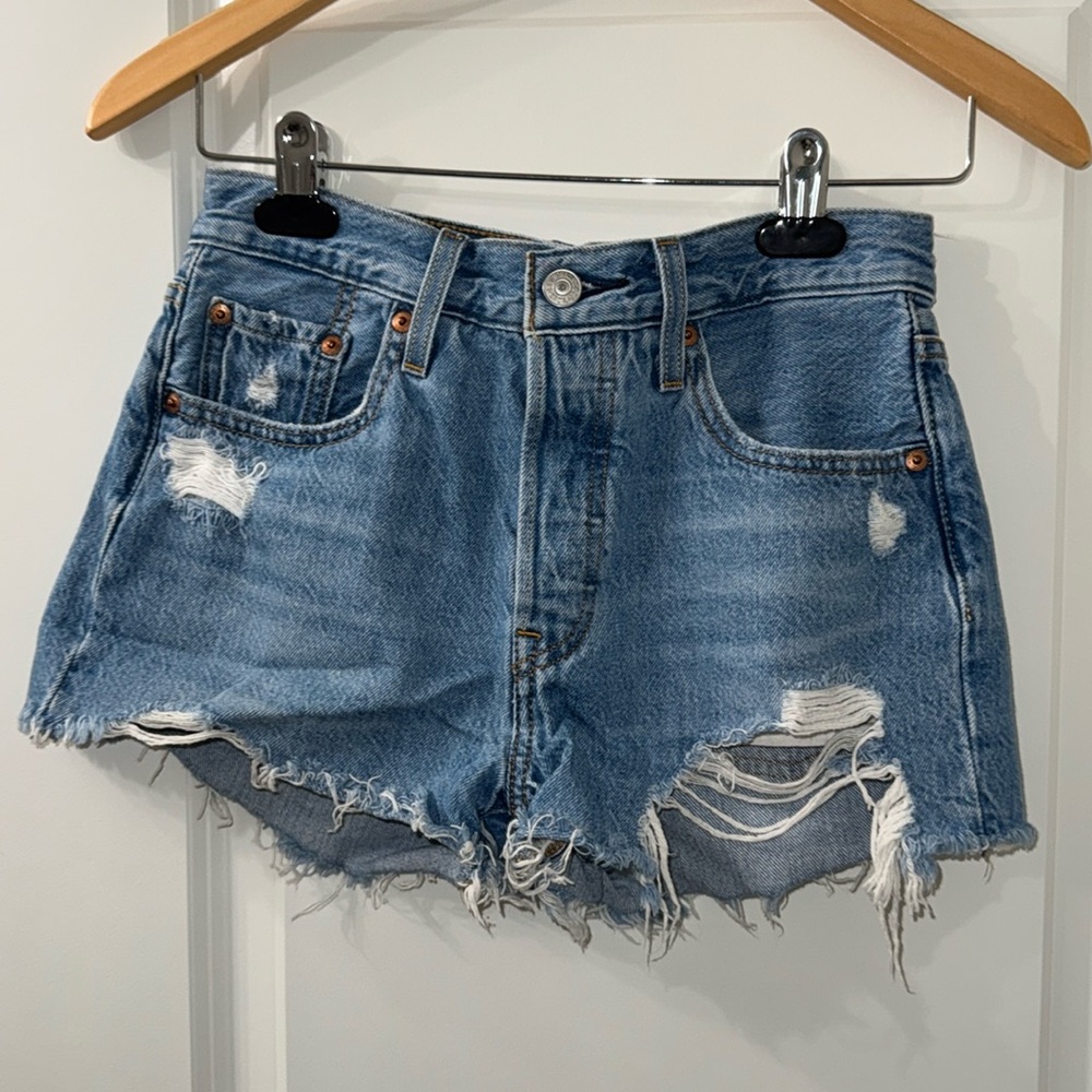 levi women’s 501 shorts
